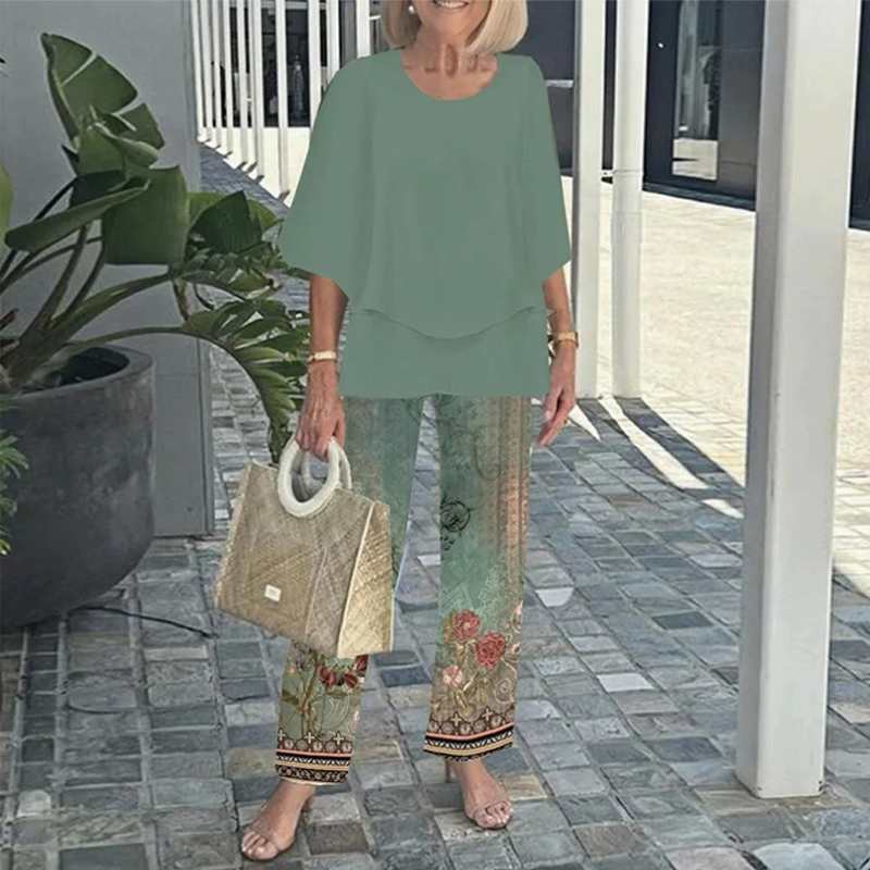 💃2025 Hot Sale🔥Women’s Printed Pants and Crew Neck Top Set